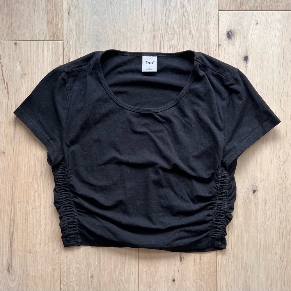 Aritzia TNA Chill Malibu Cropped T-Shirt Size Small